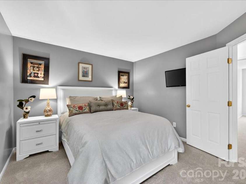 13209 Alex Mill Drive, Pineville, NC 28134.  MLS# CAR4377653, YatesRealty ID 25705. 