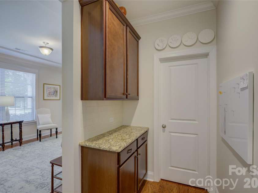 15420 Cimarron Hills Lane, Charlotte, NC 28278.  MLS# CAR4376037, YatesRealty ID 25706. 