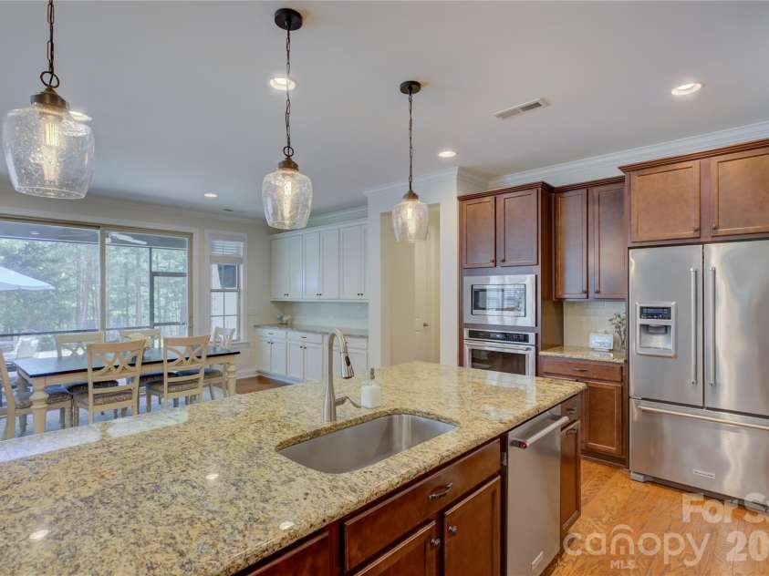 15420 Cimarron Hills Lane, Charlotte, NC 28278.  MLS# CAR4376037, YatesRealty ID 25706. 
