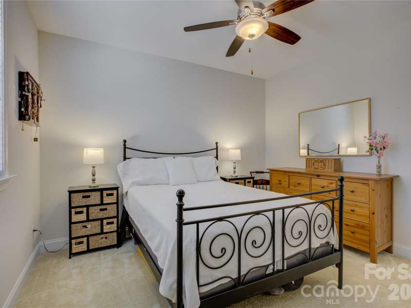15420 Cimarron Hills Lane, Charlotte, NC 28278.  MLS# CAR4376037, YatesRealty ID 25706. 