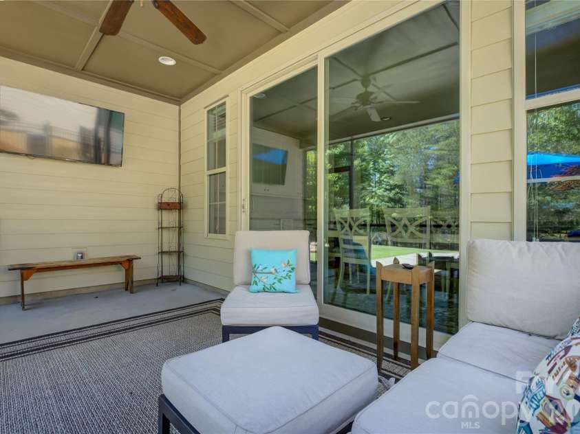 15420 Cimarron Hills Lane, Charlotte, NC 28278.  MLS# CAR4376037, YatesRealty ID 25706. 