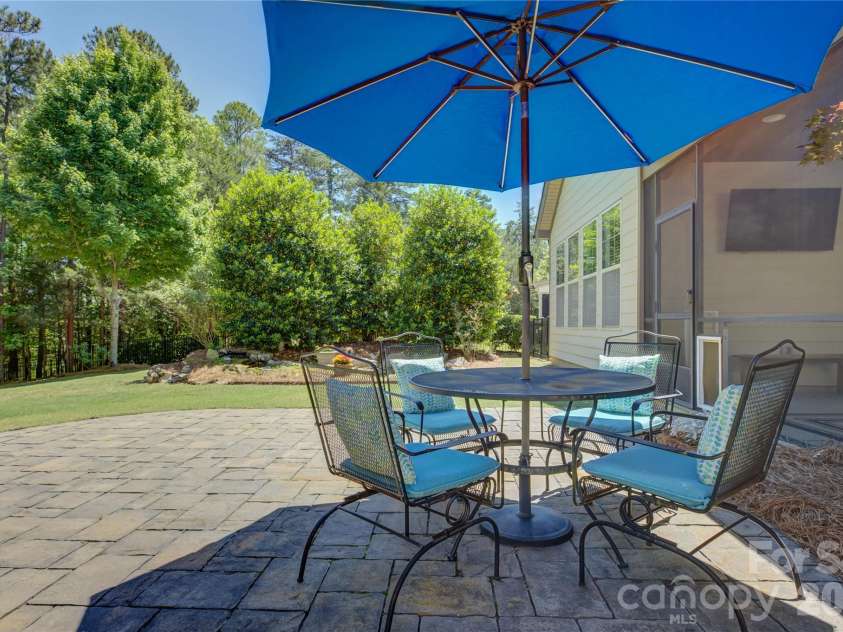 15420 Cimarron Hills Lane, Charlotte, NC 28278.  MLS# CAR4376037, YatesRealty ID 25706. 