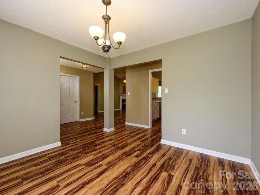 9005 Shenington Place, Charlotte, NC 28216.  MLS# CAR4368220, YatesRealty ID 25707. 