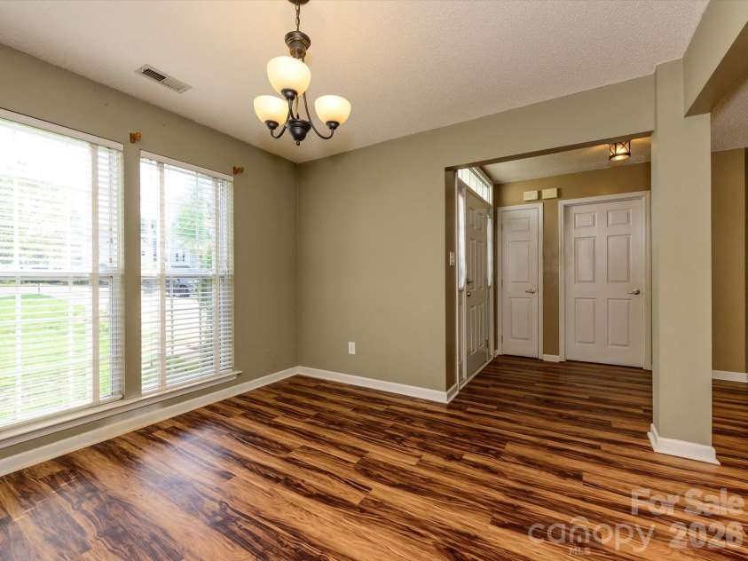 9005 Shenington Place, Charlotte, NC 28216.  MLS# CAR4368220, YatesRealty ID 25707. 