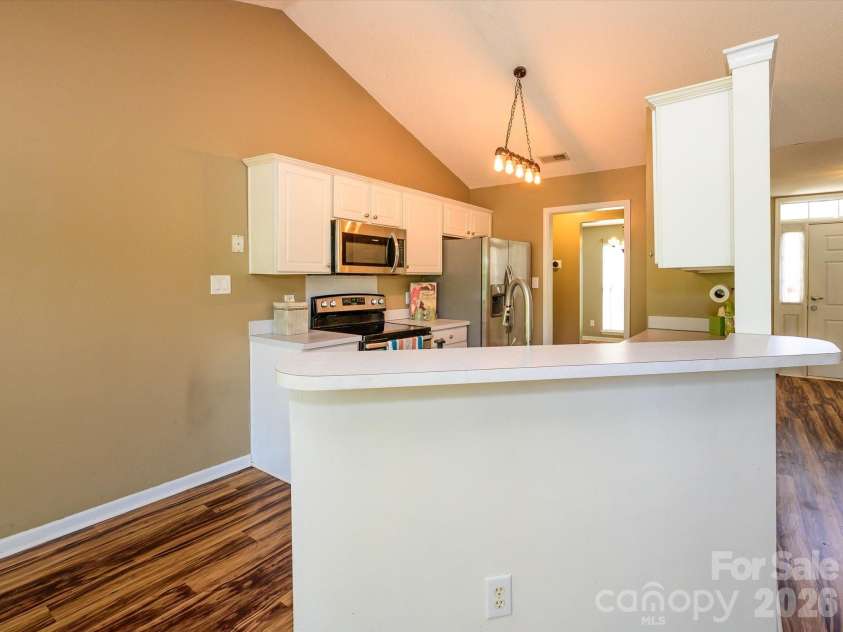 9005 Shenington Place, Charlotte, NC 28216.  MLS# CAR4368220, YatesRealty ID 25707. 