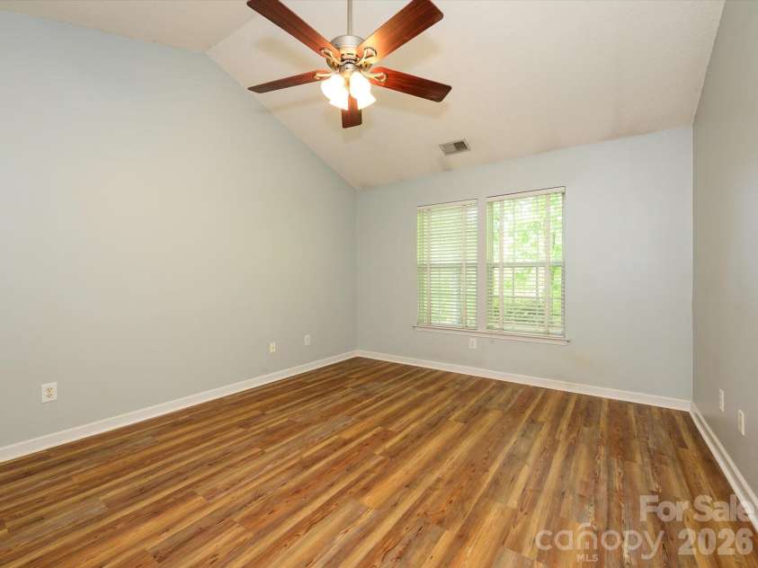 9005 Shenington Place, Charlotte, NC 28216.  MLS# CAR4368220, YatesRealty ID 25707. 