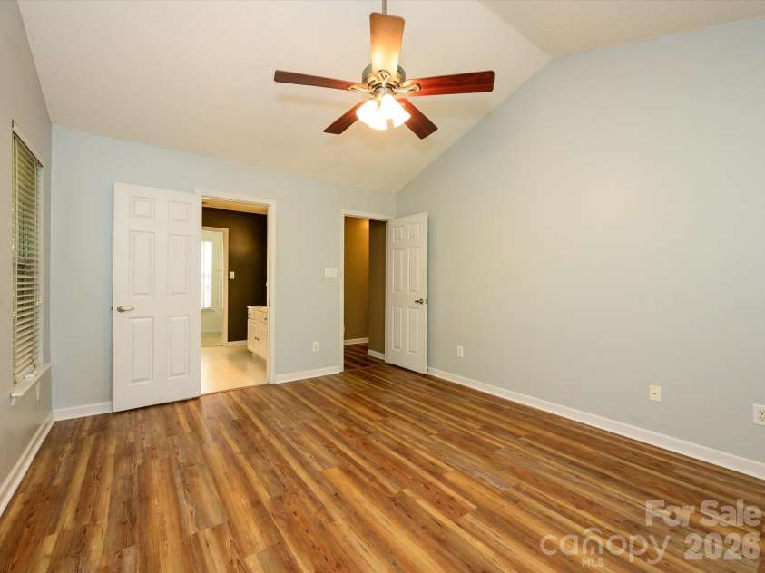 9005 Shenington Place, Charlotte, NC 28216.  MLS# CAR4368220, YatesRealty ID 25707. 