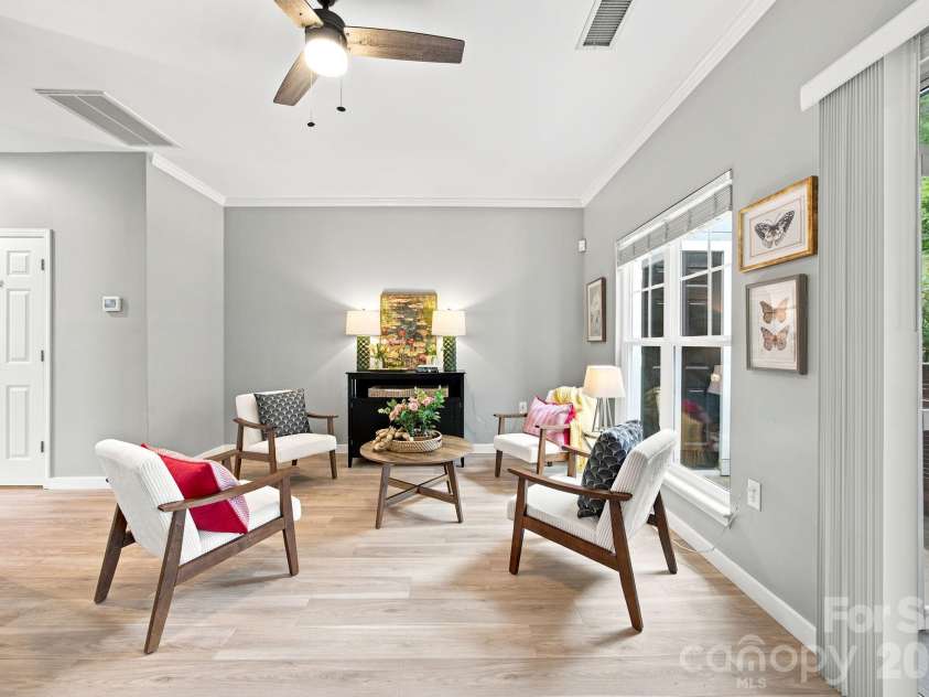 18731 Silver Quay Drive, Cornelius, NC 28031.  MLS# CAR4405741, YatesRealty ID 25708. 