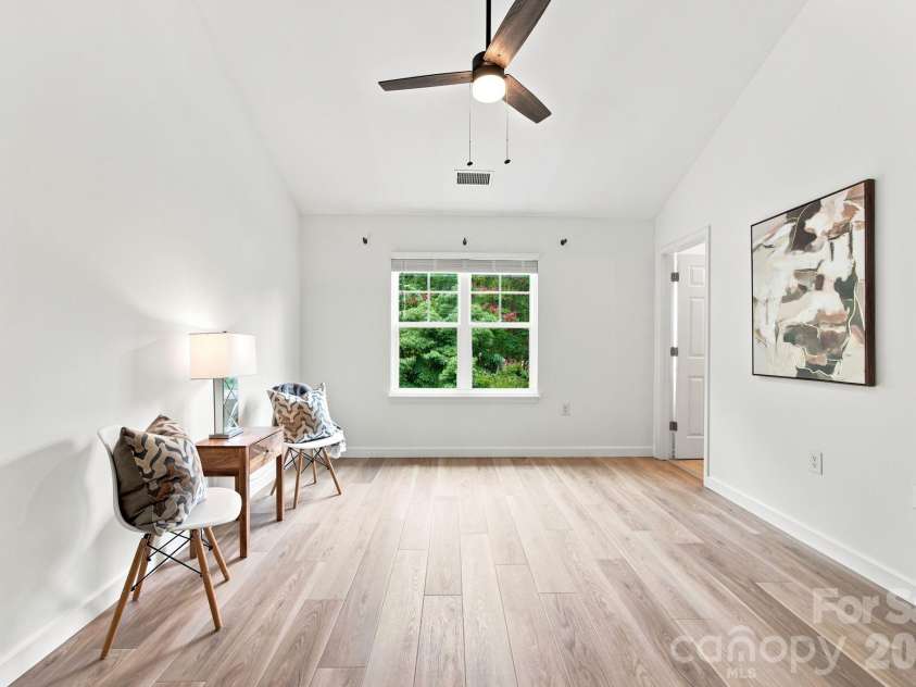 18731 Silver Quay Drive, Cornelius, NC 28031.  MLS# CAR4405741, YatesRealty ID 25708. 