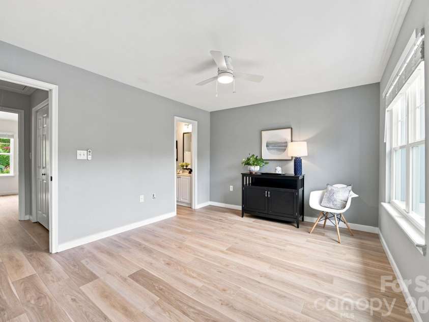 18731 Silver Quay Drive, Cornelius, NC 28031.  MLS# CAR4405741, YatesRealty ID 25708. 