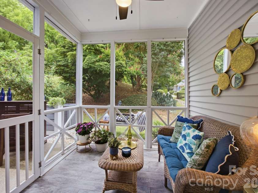 18731 Silver Quay Drive, Cornelius, NC 28031.  MLS# CAR4405741, YatesRealty ID 25708. 