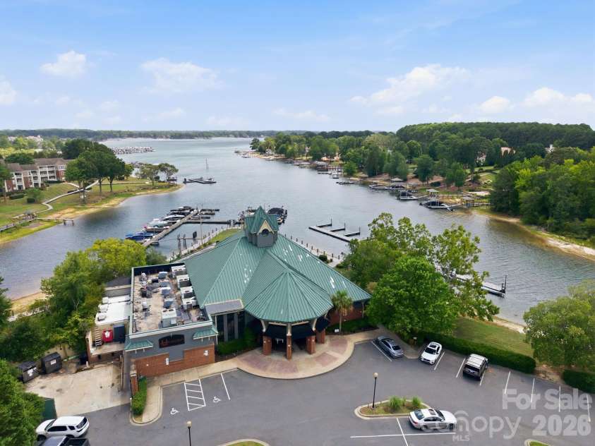 18731 Silver Quay Drive, Cornelius, NC 28031.  MLS# CAR4405741, YatesRealty ID 25708. 