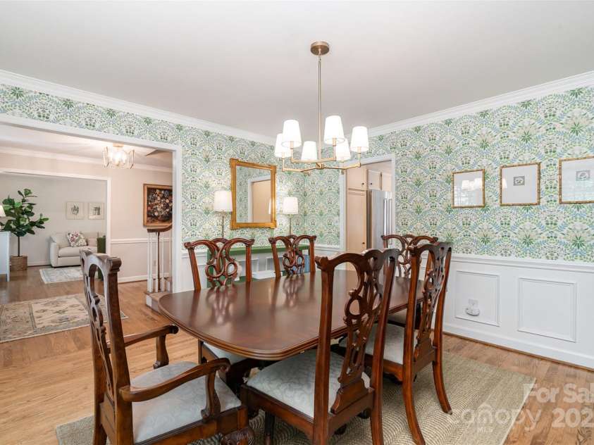 2426 Tattersall Drive, Charlotte, NC 28210.  MLS# CAR4274603, YatesRealty ID 25708. Dining Room