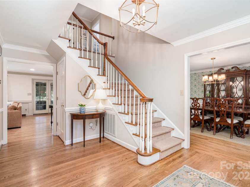 2426 Tattersall Drive, Charlotte, NC 28210.  MLS# CAR4274603, YatesRealty ID 25708. Foyer
