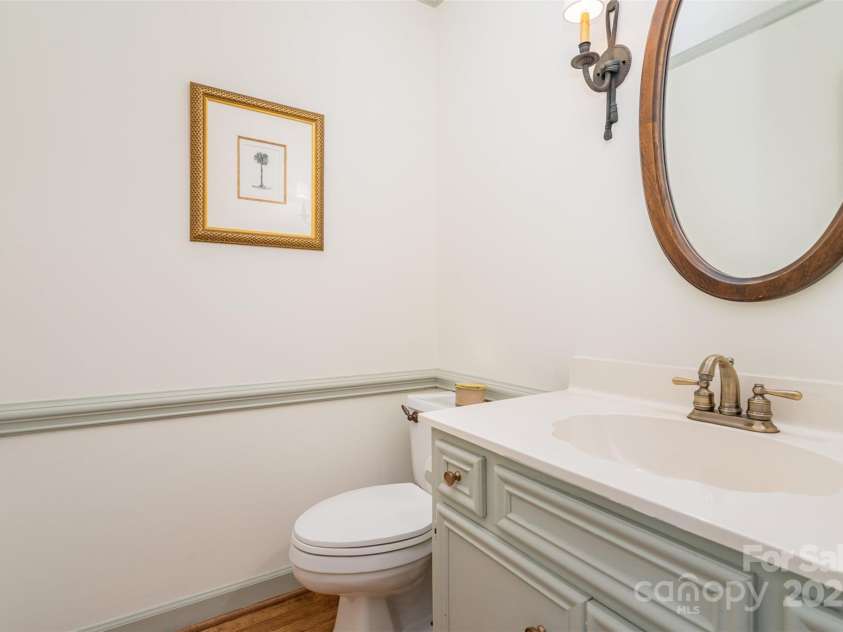 2426 Tattersall Drive, Charlotte, NC 28210.  MLS# CAR4274603, YatesRealty ID 25708. Powder Room