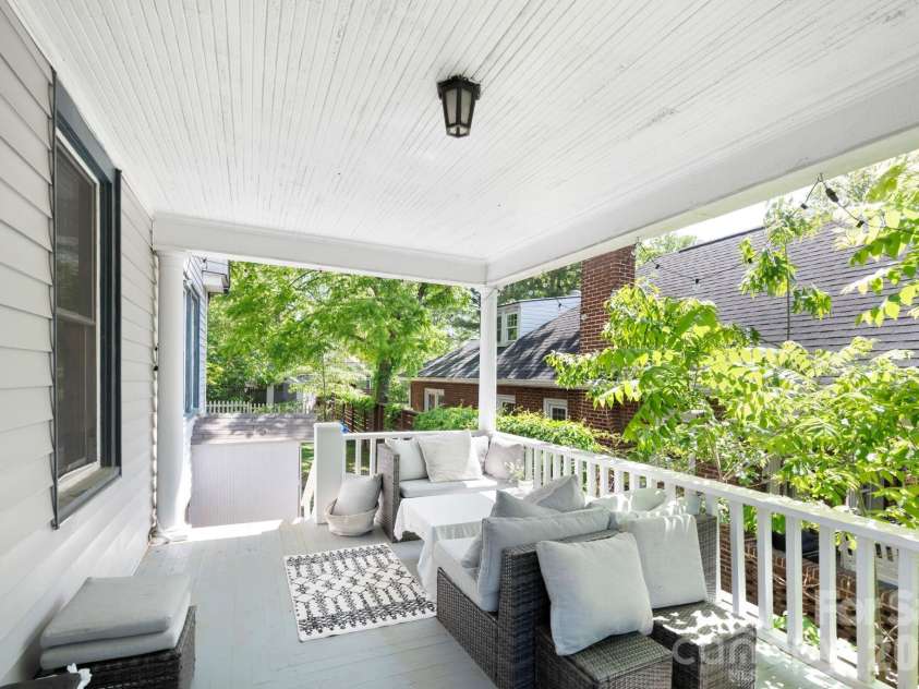 84 Forest Hill Drive, Asheville, NC 28803.  MLS# CAR4381342, YatesRealty ID 25709. Perfect Space to Host or Relax
