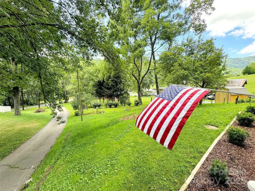 340 Mauney Cove Road, Waynesville, NC 28786.  MLS# CAR4329954, YatesRealty ID 2571. 