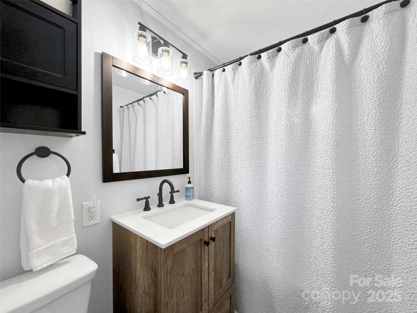 340 Mauney Cove Road, Waynesville, NC 28786.  MLS# CAR4329954, YatesRealty ID 2571. 