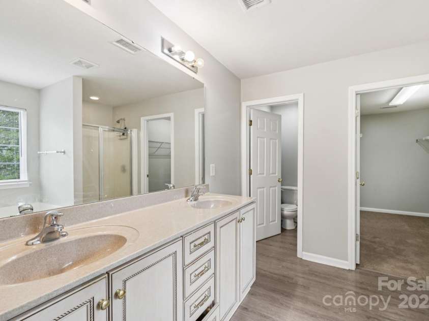 5002 Abode Lily Lane, Charlotte, NC 28227.  MLS# CAR4267373, YatesRealty ID 25710. Primary bathroom