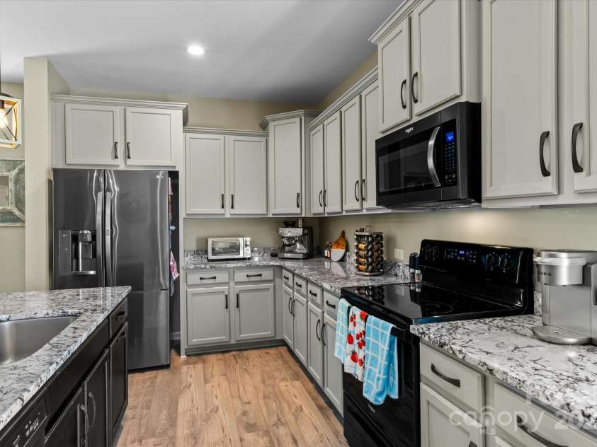 210 Clove Hitch Drive, Statesville, NC 28677.  MLS# CAR4276120, YatesRealty ID 25711. 