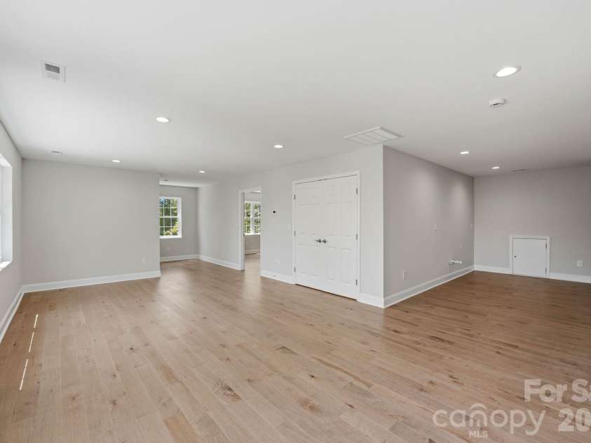 2605 Penngate Drive, Sherrills Ford, NC 28673.  MLS# CAR4386074, YatesRealty ID 25711. 