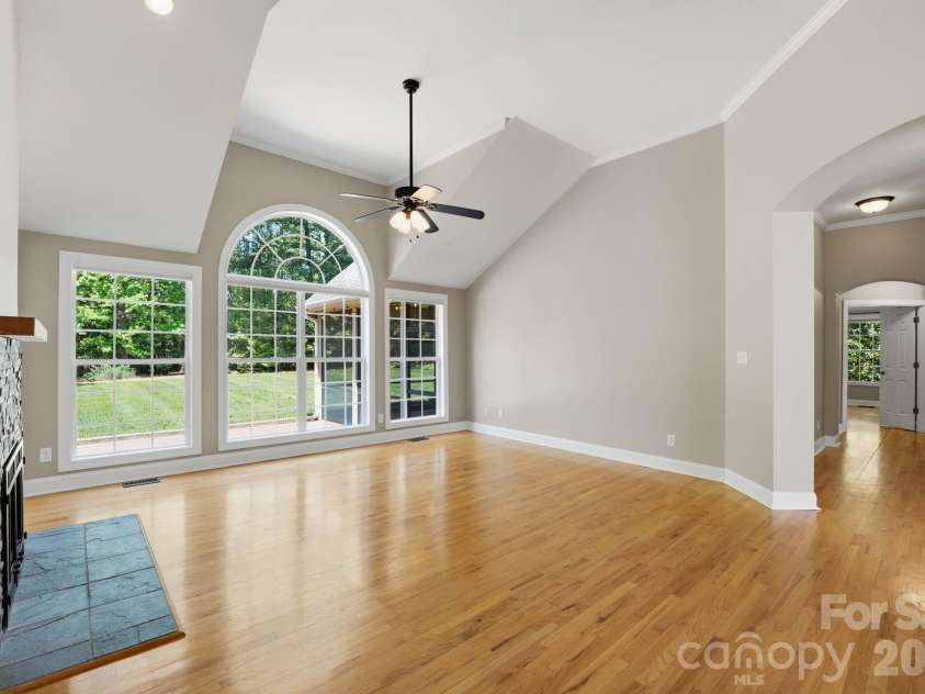 2605 Penngate Drive, Sherrills Ford, NC 28673.  MLS# CAR4386074, YatesRealty ID 25711. 