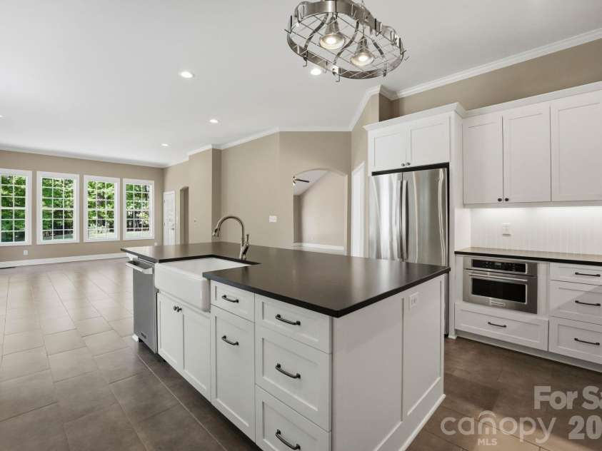 2605 Penngate Drive, Sherrills Ford, NC 28673.  MLS# CAR4386074, YatesRealty ID 25711. 