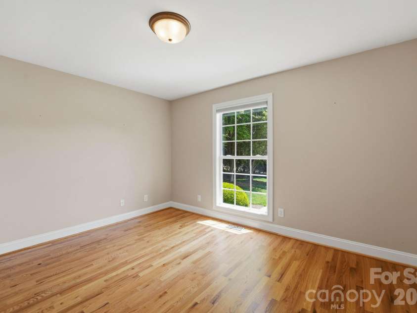 2605 Penngate Drive, Sherrills Ford, NC 28673.  MLS# CAR4386074, YatesRealty ID 25711. 