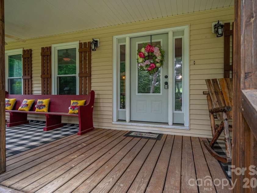 2402 Elmwood Circle, Dallas, NC 28034.  MLS# CAR4382825, YatesRealty ID 25713. 