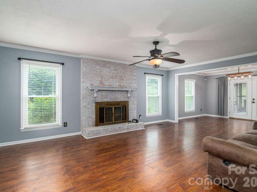 2402 Elmwood Circle, Dallas, NC 28034.  MLS# CAR4382825, YatesRealty ID 25713. 