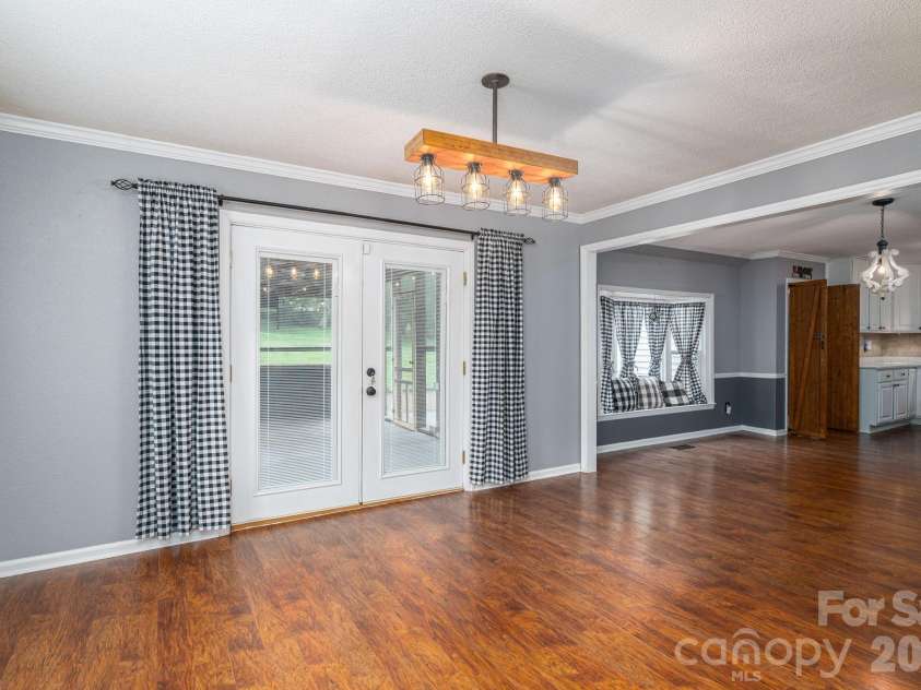 2402 Elmwood Circle, Dallas, NC 28034.  MLS# CAR4382825, YatesRealty ID 25713. 