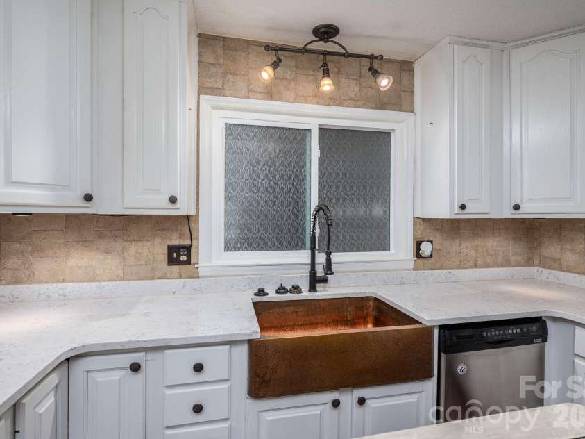 2402 Elmwood Circle, Dallas, NC 28034.  MLS# CAR4382825, YatesRealty ID 25713. 