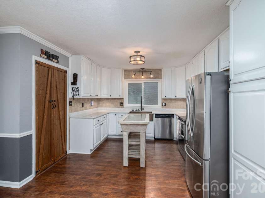 2402 Elmwood Circle, Dallas, NC 28034.  MLS# CAR4382825, YatesRealty ID 25713. 