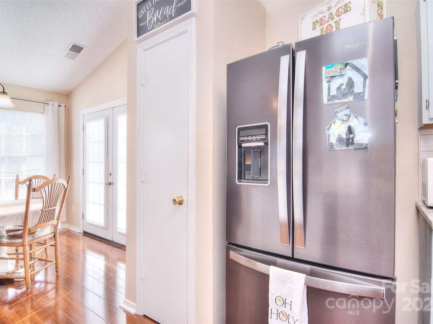 3076 Champion Lane, Concord, NC 28025.  MLS# CAR4207140, YatesRealty ID 25713. 