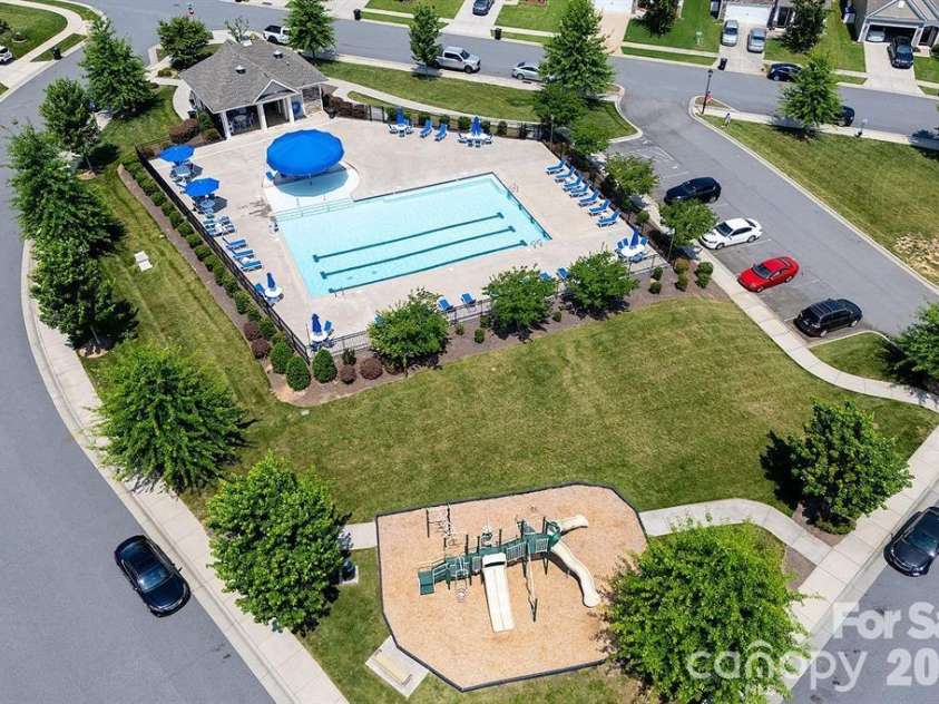 106 Southhampton Street, Mooresville, NC 28115.  MLS# CAR4373021, YatesRealty ID 25714. Community Pool