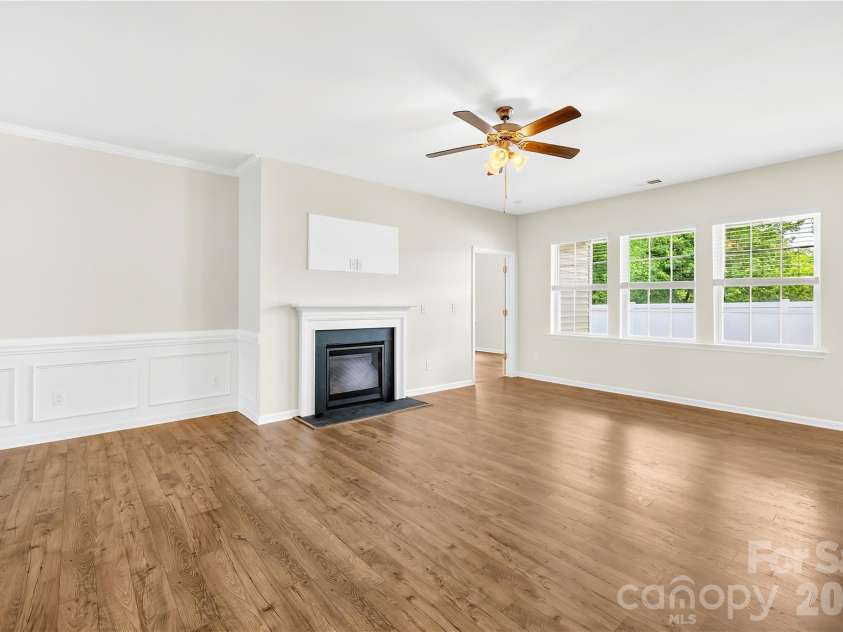 106 Southhampton Street, Mooresville, NC 28115.  MLS# CAR4373021, YatesRealty ID 25714. Open living space
