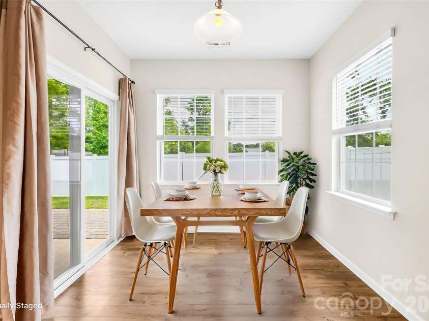 106 Southhampton Street, Mooresville, NC 28115.  MLS# CAR4373021, YatesRealty ID 25714. Virtually staged breakfast area