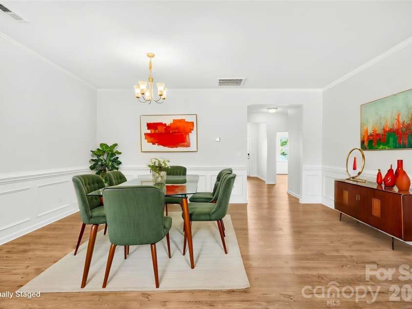 106 Southhampton Street, Mooresville, NC 28115.  MLS# CAR4373021, YatesRealty ID 25714. Virtually staged dining area