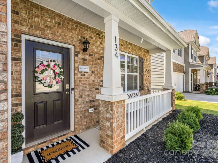 134 Sierra Road, Mooresville, NC 28117.  MLS# CAR4278202, YatesRealty ID 25716. 
