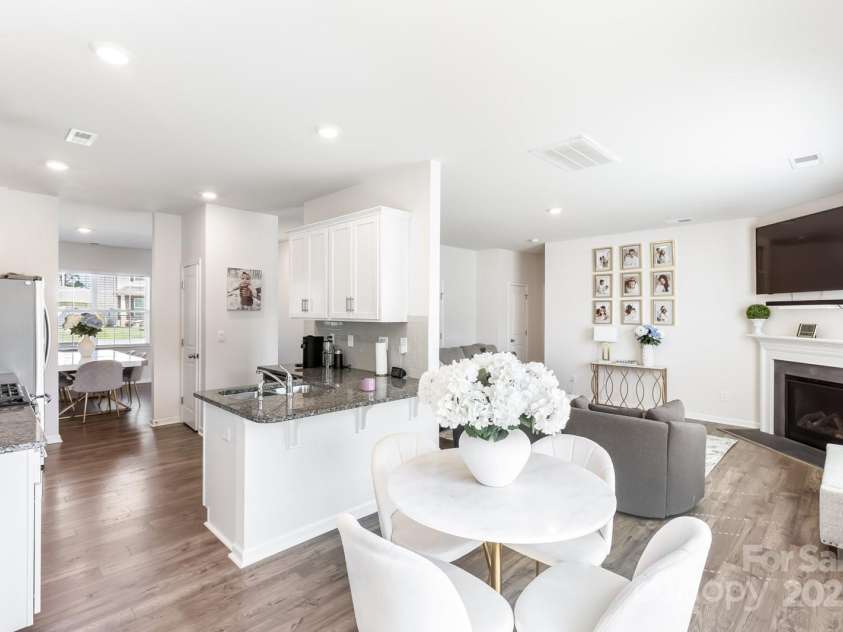 134 Sierra Road, Mooresville, NC 28117.  MLS# CAR4278202, YatesRealty ID 25716. 