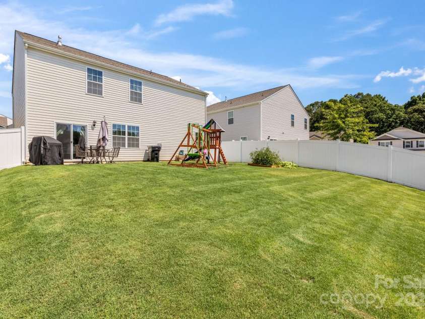 134 Sierra Road, Mooresville, NC 28117.  MLS# CAR4278202, YatesRealty ID 25716. 