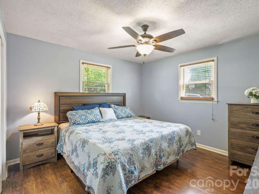 2060 Barringer Circle, Newton, NC 28658.  MLS# CAR4374346, YatesRealty ID 25716. 