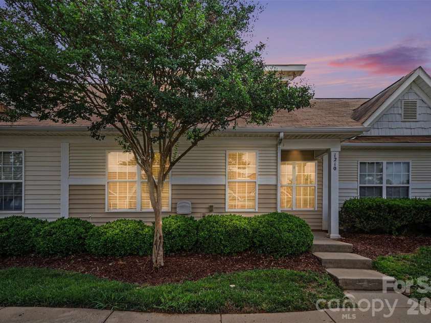 1210 Sheldon Brook Lane, Fort Mill, SC 29707.  MLS# CAR4383987, YatesRealty ID 25717. 