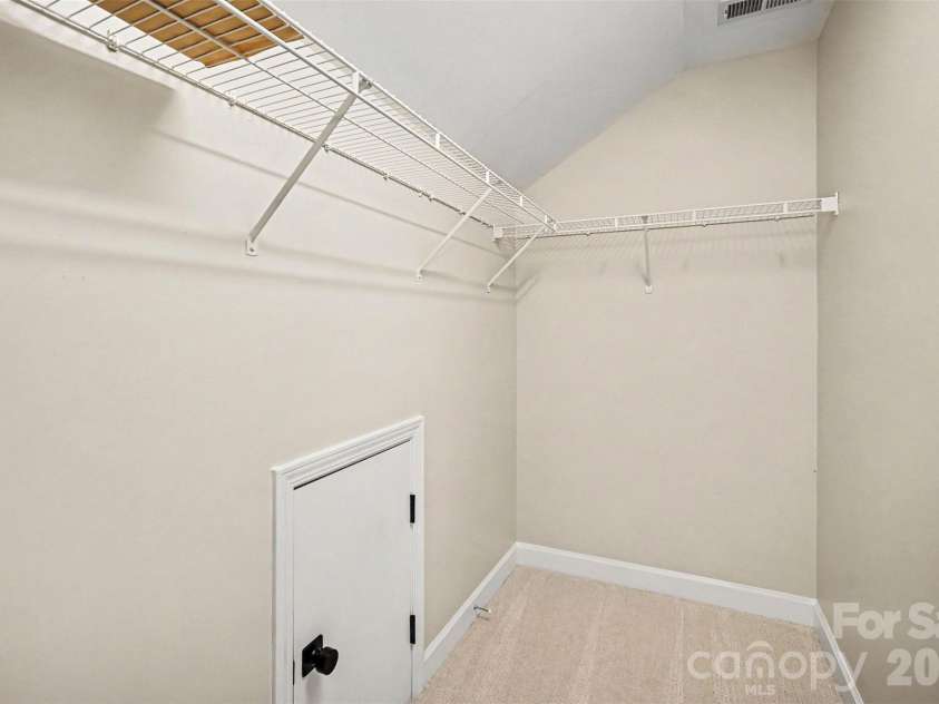 1210 Sheldon Brook Lane, Fort Mill, SC 29707.  MLS# CAR4383987, YatesRealty ID 25717. 