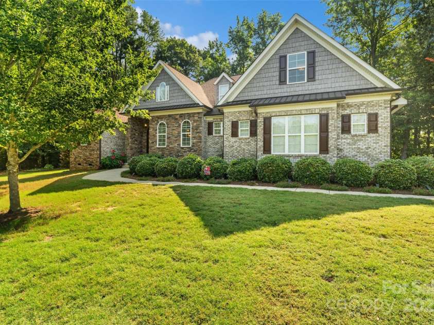 1685 Restless One Lane, Rock Hill, SC 29730.  MLS# CAR4279178, YatesRealty ID 25717. 
