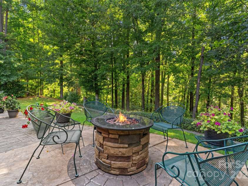 1685 Restless One Lane, Rock Hill, SC 29730.  MLS# CAR4279178, YatesRealty ID 25717. 