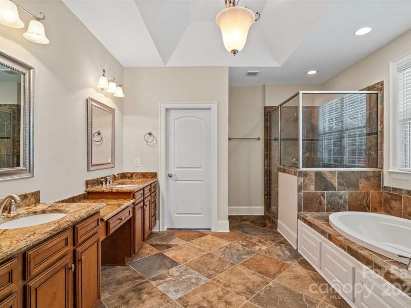 1685 Restless One Lane, Rock Hill, SC 29730.  MLS# CAR4279178, YatesRealty ID 25717. Primary Bathroom