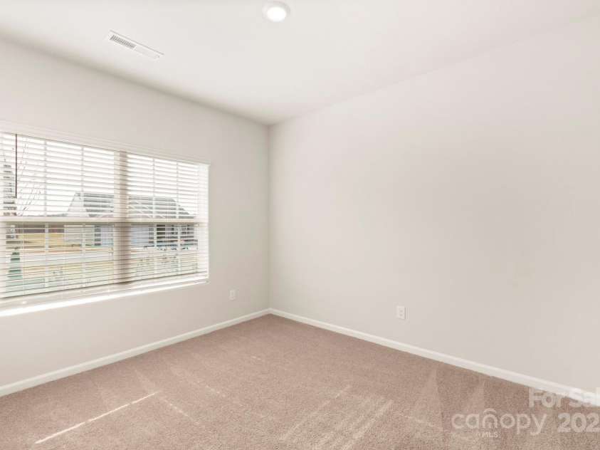 1047 Russell Drive, Winston Salem, NC 27127.  MLS# CAR4273558, YatesRealty ID 25718. 