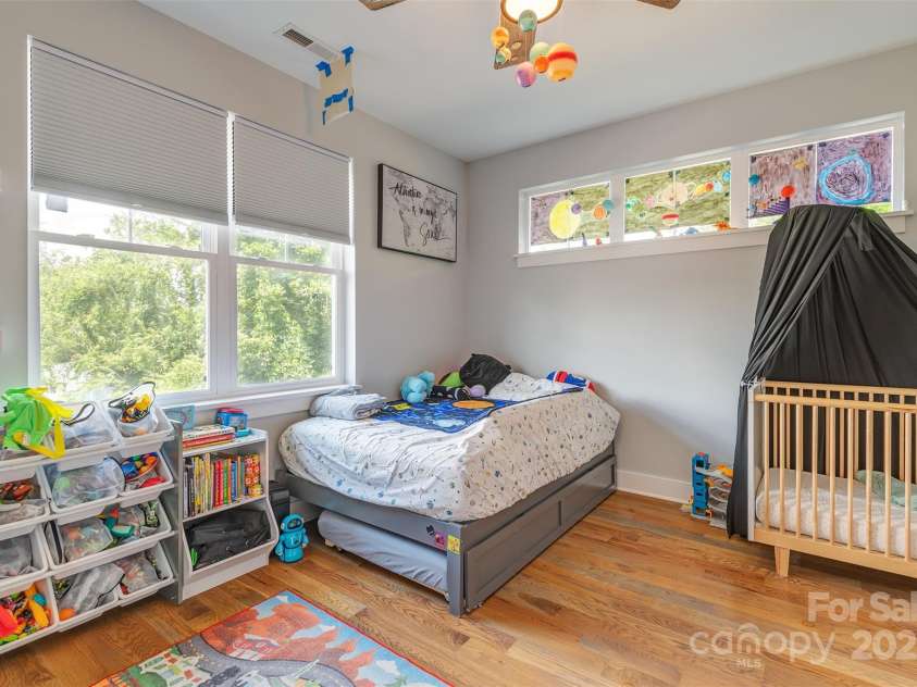 127 Alma Lane, Asheville, NC 28806.  MLS# CAR4278108, YatesRealty ID 25719. 2025