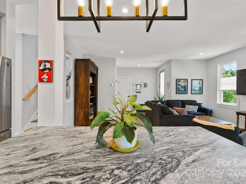 127 Alma Lane, Asheville, NC 28806.  MLS# CAR4278108, YatesRealty ID 25719. Prior listing photos before current tenant